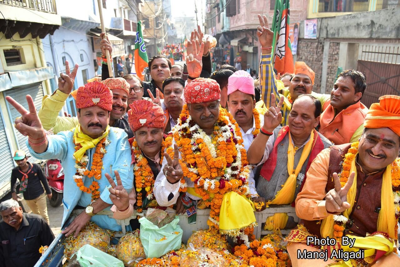 अलीगढ़ मेयर चुनाव : BJP के डॉ राजीव अग्रवाल की जीत तय, आंकड़ो ने उड़ाए बसपाइयों के होश