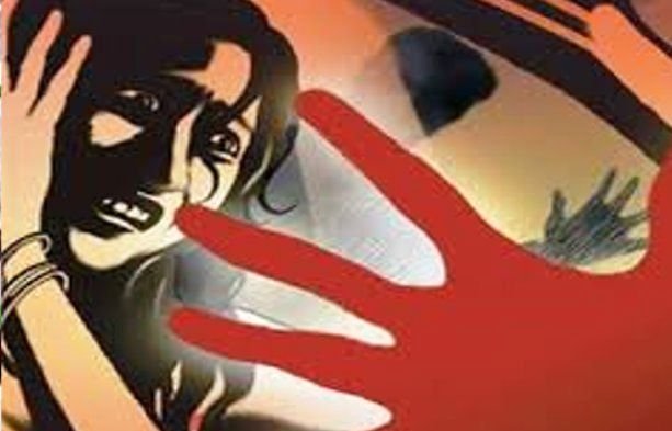 अलीगढ में महिला का अपहरण कर सामूहिक दुष्कर्म, कोतवाल बोले- ‘घटना सही मिलेगी तो करेंगे FIR’