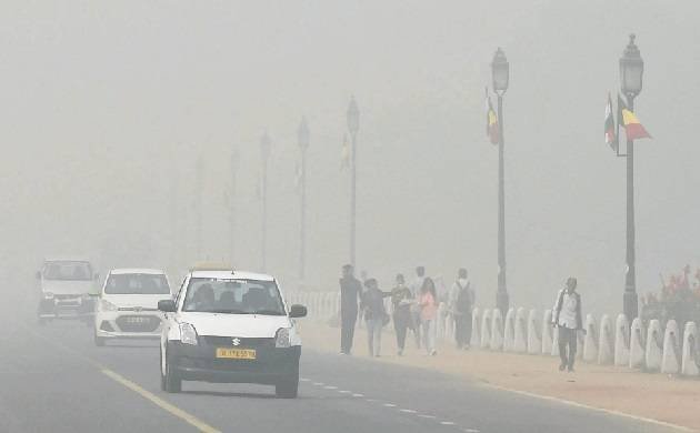 प्रदूषण के कारण दिल्ली के स्कूल रविवार तक बंद