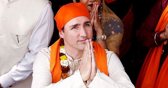 भारतीय रंग में रंगे कनाडा के PM, स्‍वर्ण मंदिर पहुंचकर बोले- ‘हम अनुग्रहीत और विनम्र महसूस कर रहे हैं’