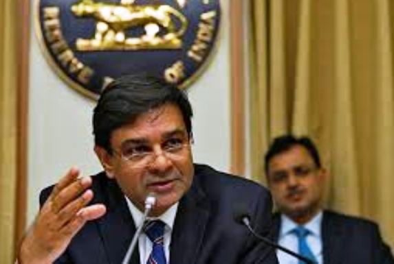 RBI गवर्नर पद से उर्जित पटेल ने दिया इस्तीफा, मोदी सरकार और RBI में चल रहा था विवाद