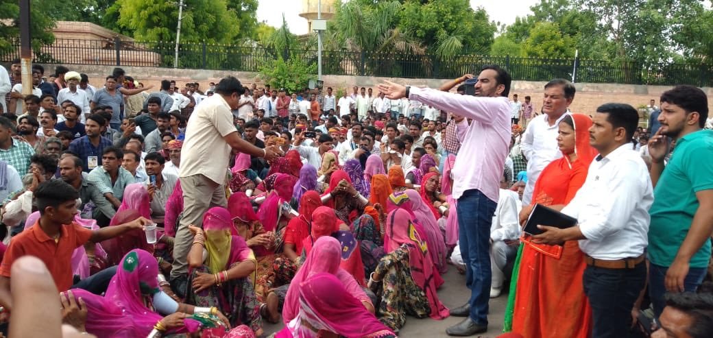राजस्थान में RLP विधायकों ने SDM के खिलाफ कराई FIR, हनुमान बेनीवाल की चेतावनी से झुका प्रशासन