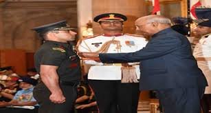 राष्ट्रपति रामनाथ कोविन्द ने आर्मी एयर डिफेंस कोर को ‘प्रेजिडेंट्स कलर्स’ से दिया सम्मान