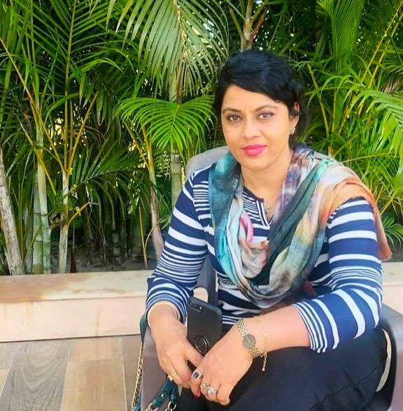 IAS की कवयित्री पत्नी अंजना सेंगर ने किया देहदान का ऐलान, सोशल मीडिया पर वायरल