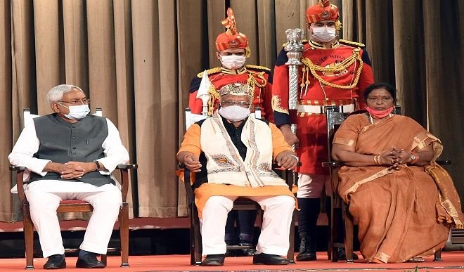 7वीं बार बिहार के CM बने नीतीश कुमार, तारकिशोर प्रसाद और रेणु देवी को उपमुख्यमंत्री पद