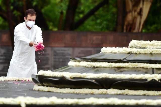 शहीदी दिवस पर राहुल, प्रियंका समेत कई नेताओं ने याद किए राजीव गांधी
